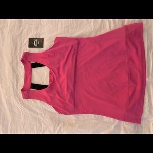 Slazenger Tennis Tank Top with shelf bra in the color “Hot Berry”